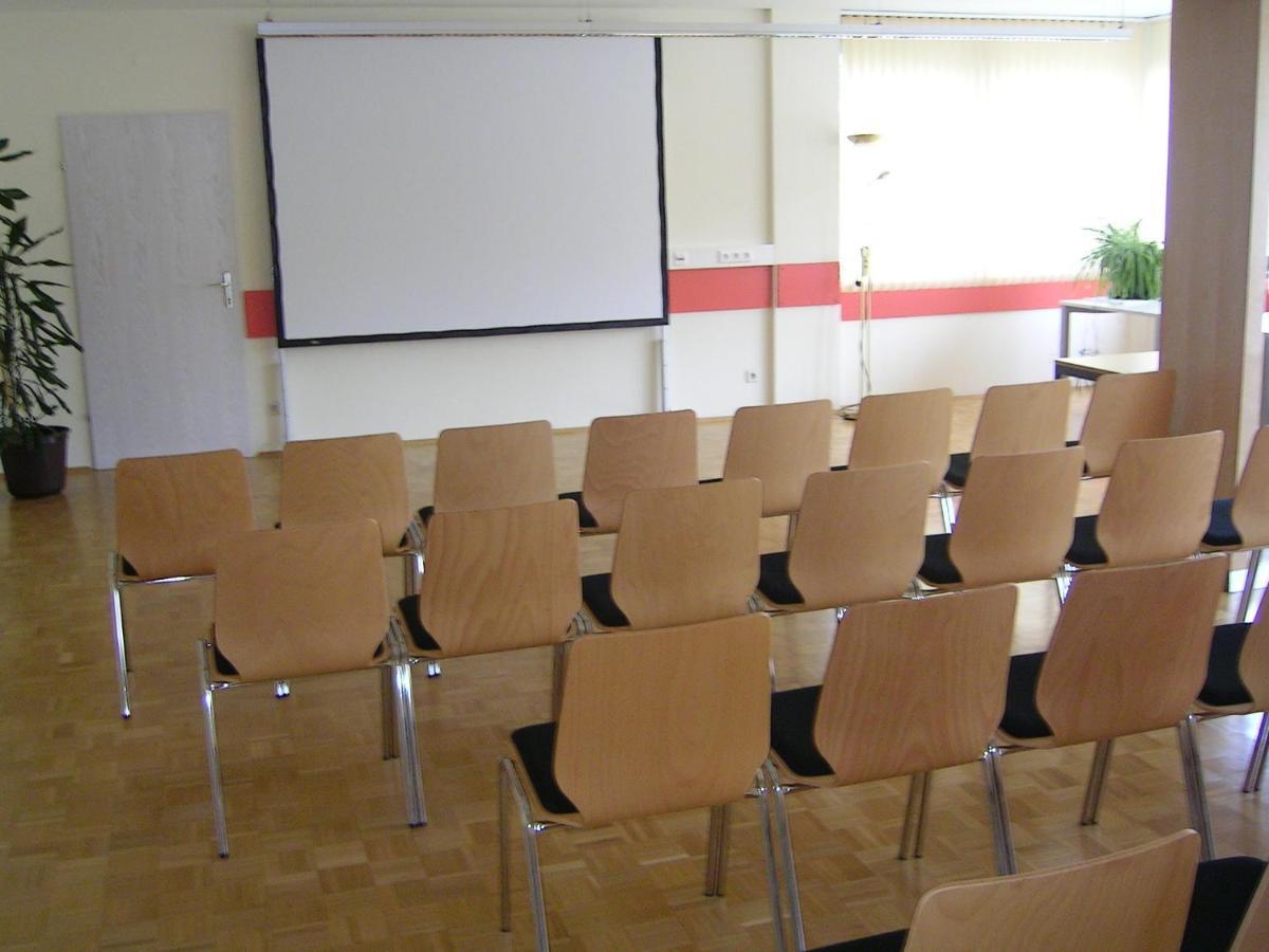 Mladinski Dom - Hostel Клагенфурт Екстериор снимка