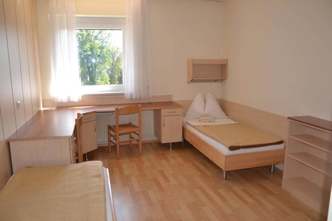 Mladinski Dom - Hostel Клагенфурт Екстериор снимка