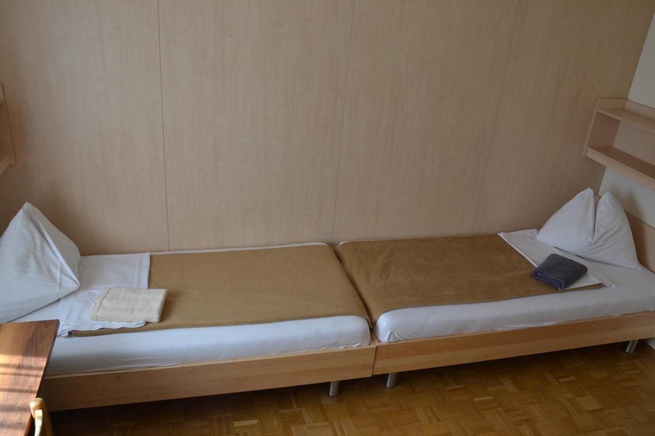 Mladinski Dom - Hostel Клагенфурт Екстериор снимка