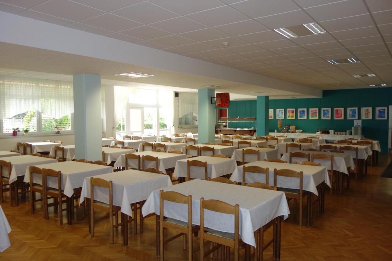 Mladinski Dom - Hostel Клагенфурт Екстериор снимка